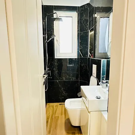 Luxurious - Self Check-in Tirana