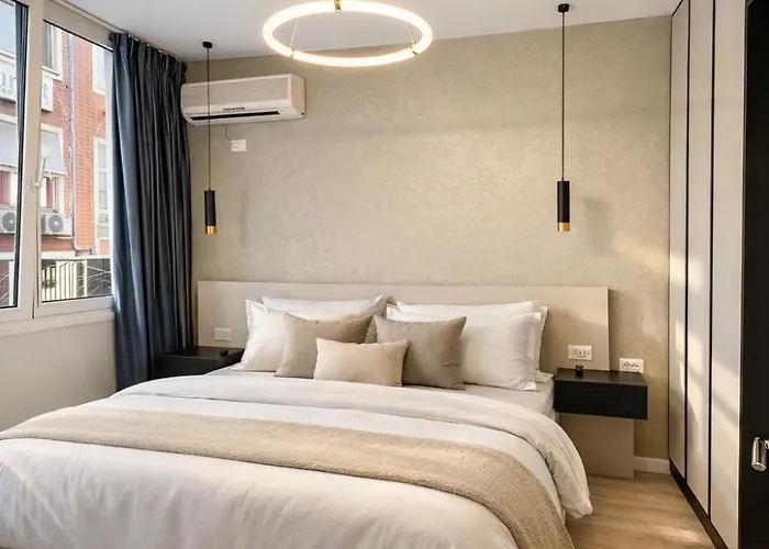 Luxurious - Self Check-in