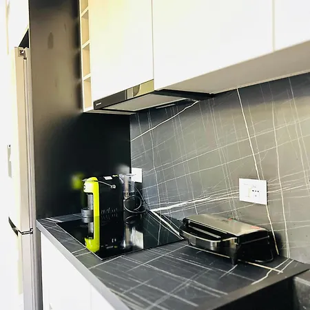 Apartament Luxurious - Self Check-in Tirana