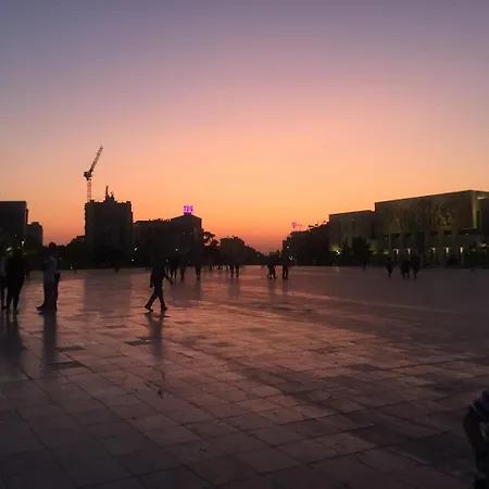 アパート Luxurious - Self Check-in ティラナ