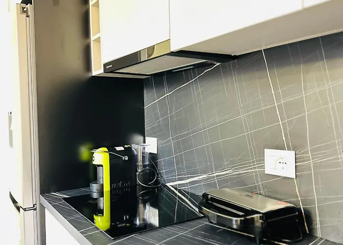 Lägenhet Luxurious - Self Check-in Tirana