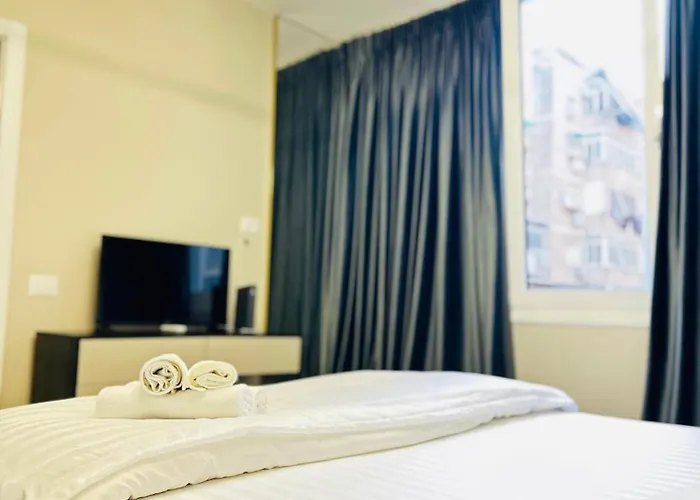 Luxurious - Self Check-in 地拉那