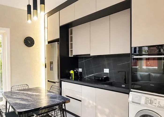 Luxurious - Self Check-in Appartamento