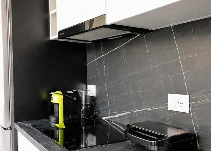 Luxurious - Self Check-in Appartamento *